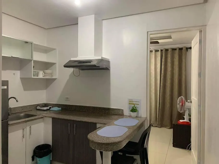 Birch Tower A3 Front Of Robinson Mla Freepool Apartment Manila
